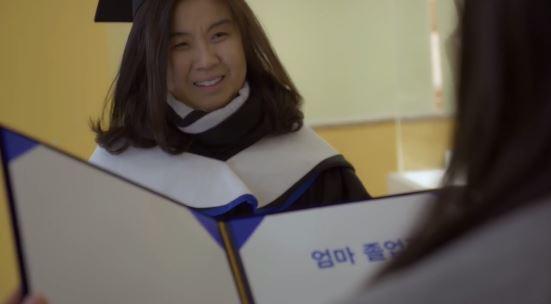 韓國感人廣告！高中生準備「媽媽畢業禮」答謝母親