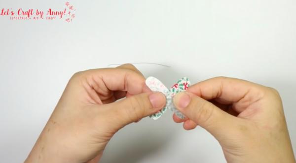 簡單DIY聖誕小吊飾 用紙膠帶整出迷你花環