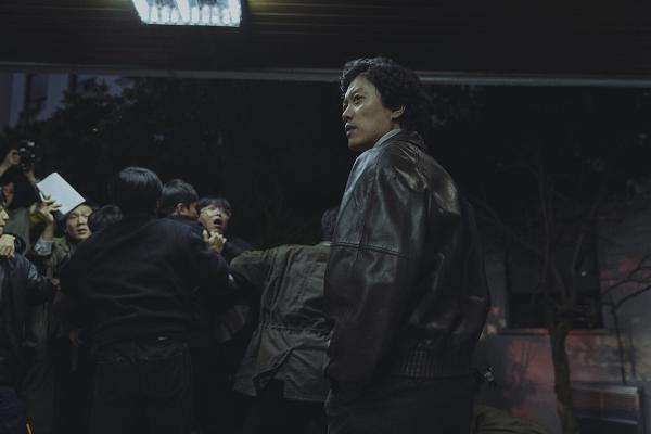 河正宇挑戰極權  《1987：逆權公民》揭開韓國民主血淚史