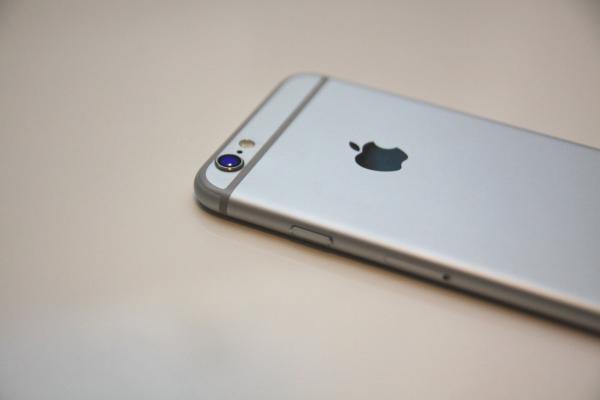 iPhone將加強防水功能！？ 蘋果疑申請防水新專利