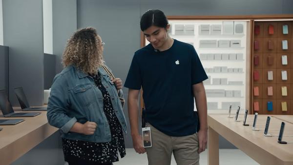 三星廣告恥笑Apple Pencil冇用 得iPad用到手機得手指可控制