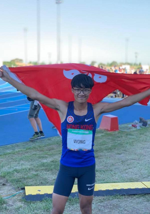 香港首面青奧田徑獎牌！少年跑將王珞僖出戰青奧110米欄賽奪銅