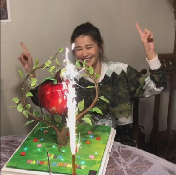 黃翠如生日蕭正楠準備神秘驚喜　巨型蘋果樹蛋糕隱藏浪漫含意