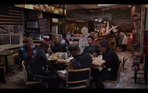 【復仇者聯盟4】Marvel公開歷年21個片尾彩蛋 元祖復仇者頹食快餐畫面成經典