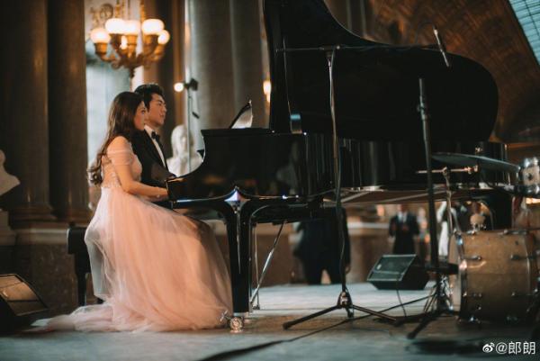 鋼琴才子郎朗凡爾賽大宮浪漫成婚　24歲德韓混血妻子超完美且大有來頭