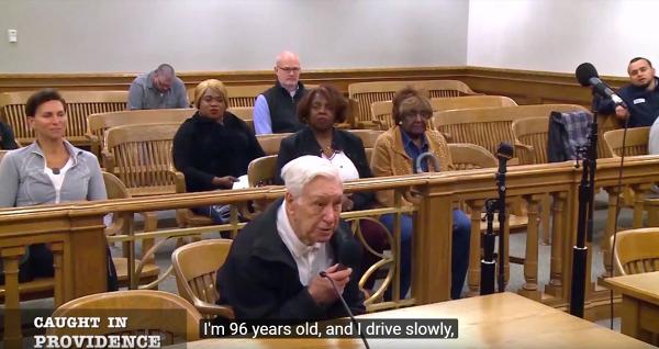 96歲老翁開車載63歲癌病兒覆診涉超速駕駛 好法官將心比心宣判無罪感動網友