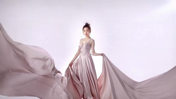 【多圖】最索人妻陳自瑤拍廣告狀態大勇　仙氣來襲展現完美體態