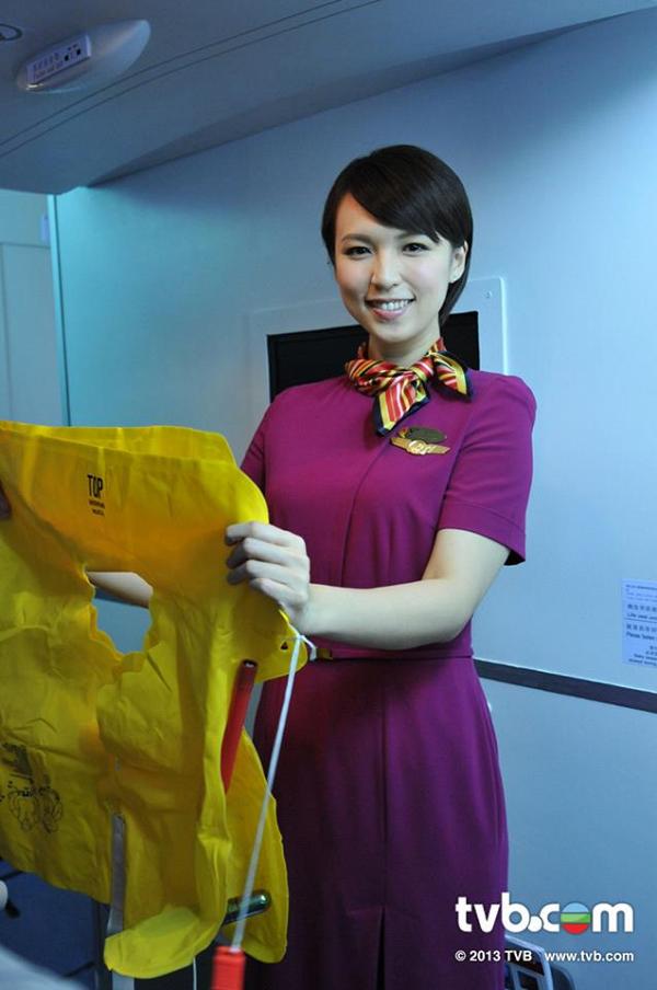 【金宵大廈】李施嬅空姐造型獲讚搶鏡　細數在TVB劇中飾演空姐的10位女藝人