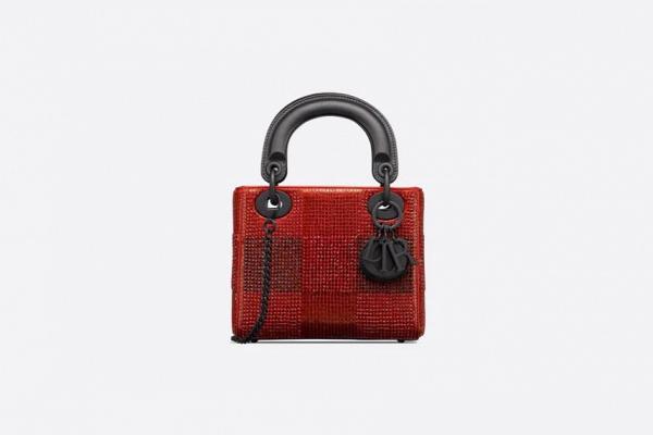 MINI LADY DIOR BAG IN EMBROIDERED CALFSKIN 約HK$ 42,000