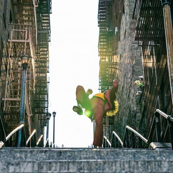 【JOKER小丑】小丑跳舞長樓梯變紐約朝聖景點！Google Map命名為Joker Stairs