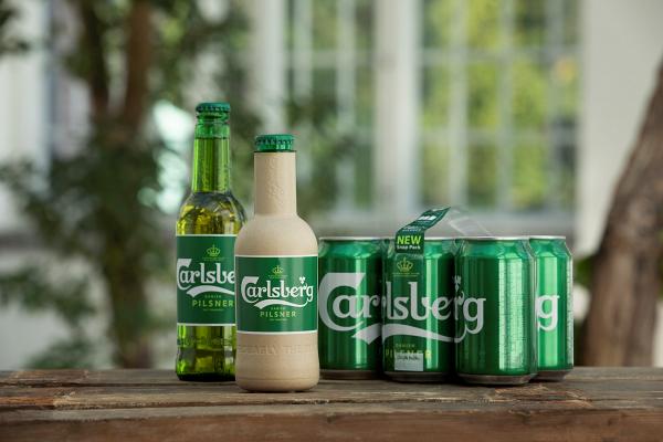 嘉士伯宣佈成功研發紙製啤酒瓶　全球第一款木纖維製100%可回收環保啤酒瓶！