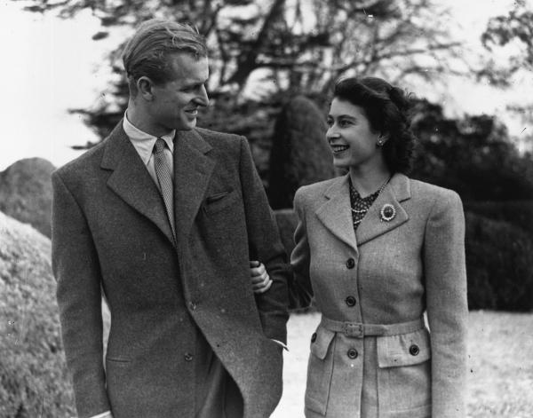 無懼皇室反對與菲臘親王相愛72年　英女王感激丈夫支持靠寬容維持長久婚姻