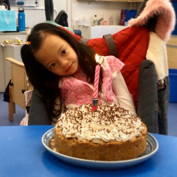 大女患罕有基因病曾被診斷活不過兩歲　鍾麗淇感嘆女兒9歲生日大讚是戰士公主
