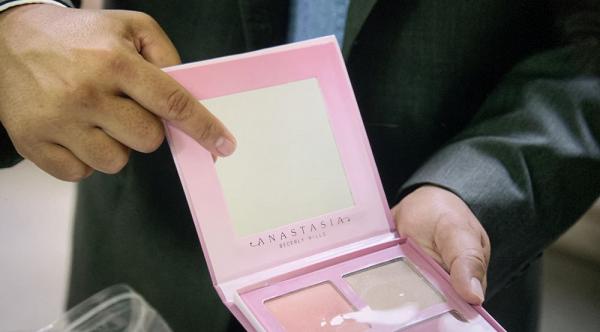 Netflix揭中國工場製冒牌化妝品　含致癌物/重金屬！假名牌唇膏僅售8元 