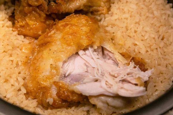 日本網民自製懶人KFC炸雞焗飯 3個步驟超簡單電飯煲食譜
