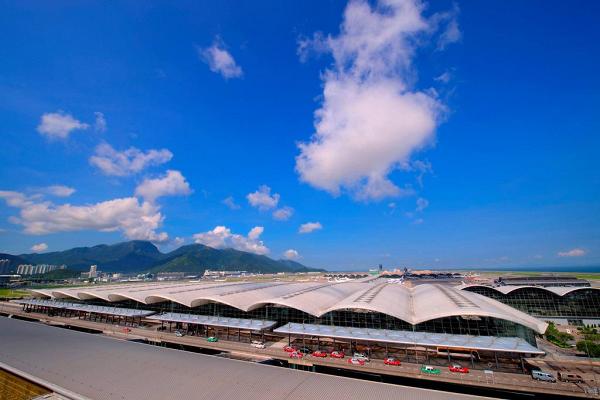 【新冠肺炎】政府宣布3月25日凌晨起　禁止非香港居民從機場入境