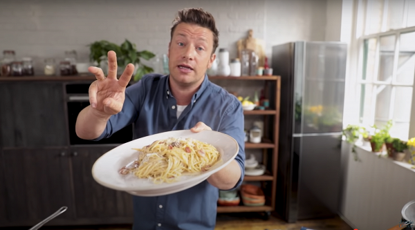 英國名廚Jamie Oliver教煮正宗卡邦尼意粉 只需5種材料！入口超濃郁夠creamy