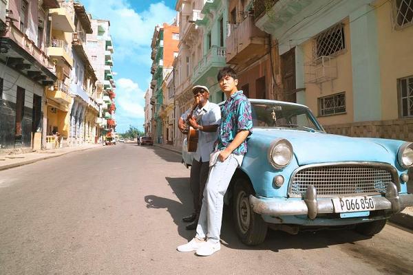 周杰倫推出拉丁曲風新歌《Mojito》迎夏日 MV古巴取景大曬古董車、夏灣拿靚景