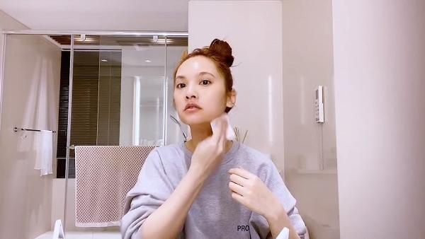 36歲楊丞琳拍片公開卸妝全過程！童顏女神大曬素顏獲網民激讚：妝前妝後零落差