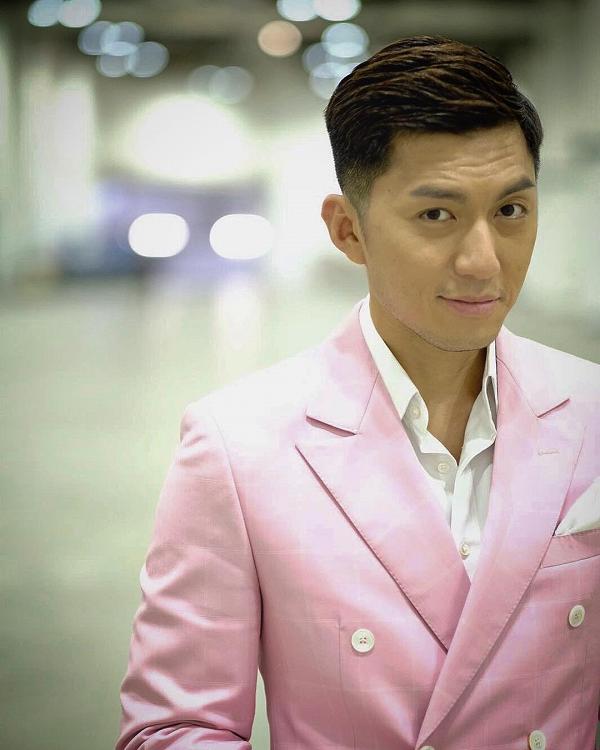 盤點15位香港男星西裝造型！粉色西裝穿搭大受歡迎、花紋格紋搭出老土定時尚？