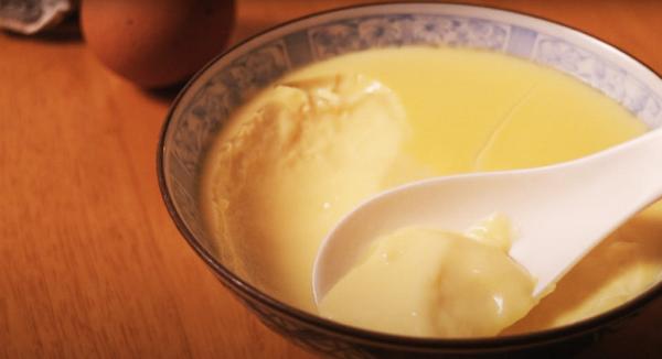 超簡單宵夜甜品北海道3.6鮮奶燉蛋 只需3種材料！奶味香濃超嫩滑 (內附食譜+步驟)