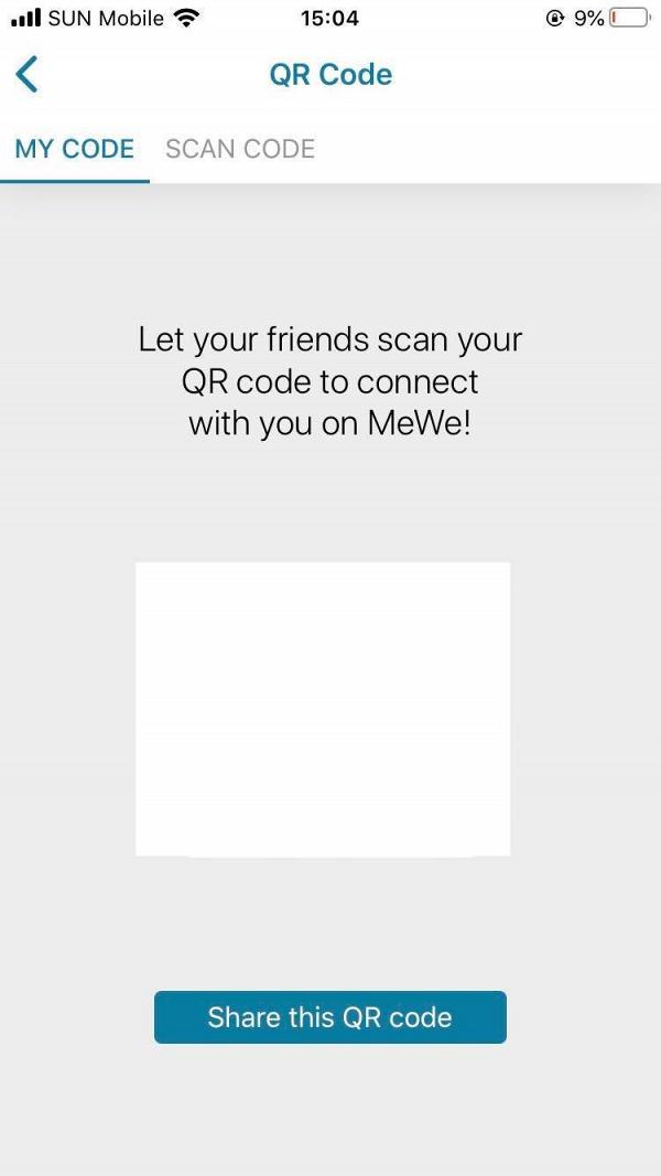 可以與對方分享自己的連結或QR Code，或掃描對方的QR Code加好友