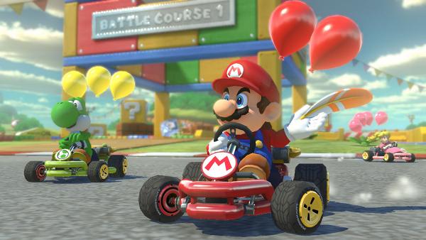 自2017年起推出至今都受不少Switch玩家喜愛，經典賽車遊戲集合多個Mario角色可以選擇，亦有多款賽道和對戰模式，可以線上和其他玩家進行對戰！