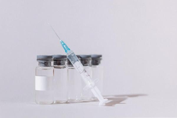 【新冠肺炎疫苗懶人包】疫苗接種計劃今起開始預約 5大優先群組/接種地點/網上預約方法