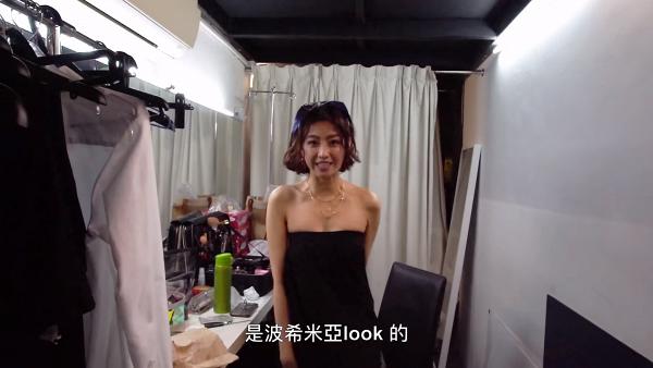 陳自瑤拍vlog公開拍攝性感寫真背後內幕 被安排穿透視內衣直言嚇到心臟病發：喂呀