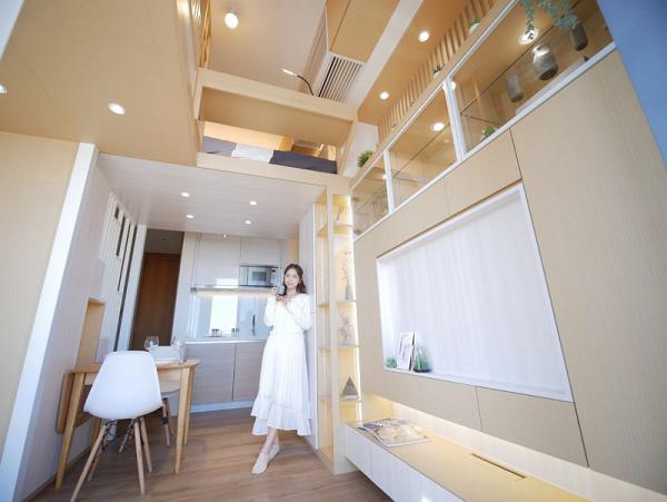 土瓜灣260呎溫暖木白色單位 雙床和風特色閣樓 仿和紙磨砂窗擋廚房油煙