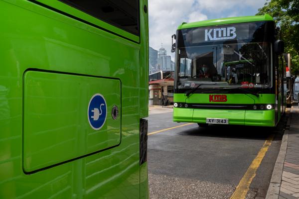 電動巴士｜九巴新款單層電動巴士投入服務行經彌敦道 新巴城巴周五啟用零排放雙層電能巴士