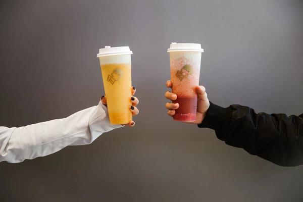 喜茶宣佈下調飲品價格！芝芝茶飲系列下調幅度高達21%、新推輕盈版飲品