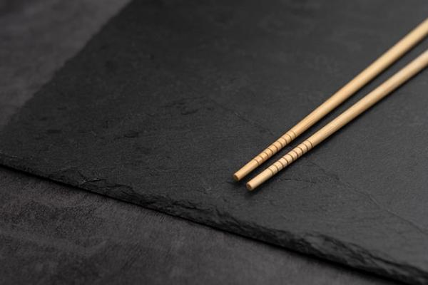 打邊爐用錯筷子隨時患膀胱癌！ 化學專家拆解5類常見筷子安全性