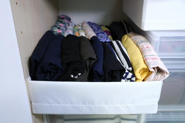 日本認證收納師教你！山泥傾瀉衣櫃整理大法 常着衣物放腰位、揀啱膠櫃桶、懶人最好掛衫