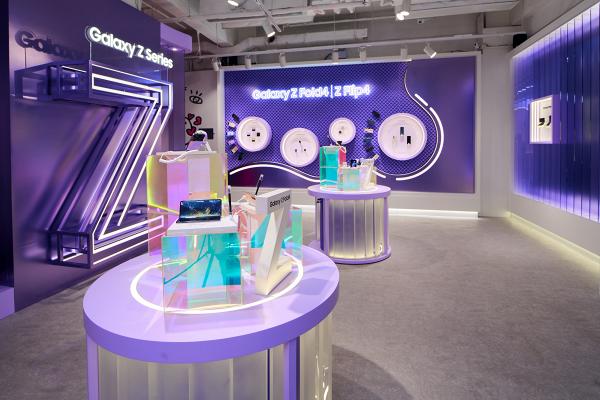 Samsung推Bora紫新摺機 紫迷必到 期間限定店打卡兼試機