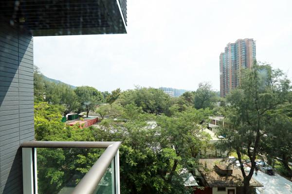 公屋皇者對決！網民力捧紅磡邨「位置屈機」完勝私樓 呢間海景邨衰喺1點慘敗