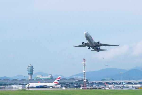 機管局再宣布免費派機票！今年夏季加送8萬張機票予香港市民