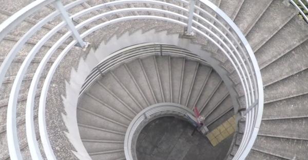 香港街頭影相位！帶你行遍5條特色樓梯