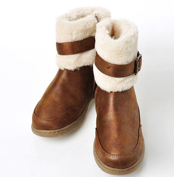 Buckle Fur Boots $100 （原價$249)