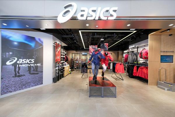 香港首間ASICS直營專門店位於太古城中心