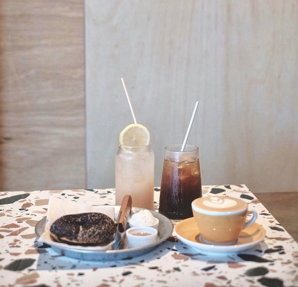 【西貢好去處】西貢周末拍拖一日遊行程推介！純白咖啡店/藍色海岸餐廳/手工雪糕/珍珠首飾DIY