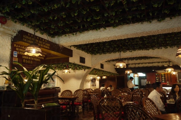餐廳格局被網友評為與跑馬地法式餐廳 Amigo 相似。