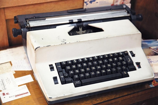 喜臨門現在還在用打字機替客人打文件。