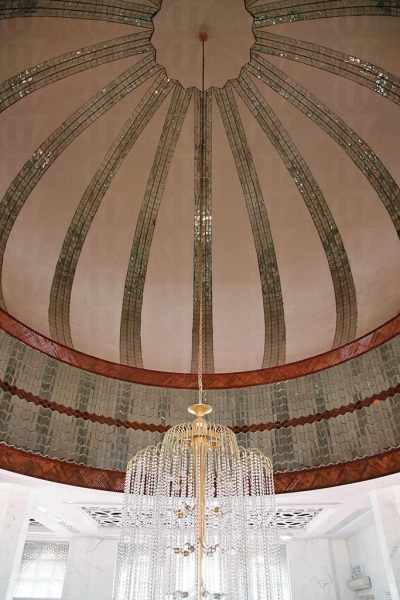 清真寺圓頂設計有擴音、有利採光及空氣流通功能，設計優雅又實用。