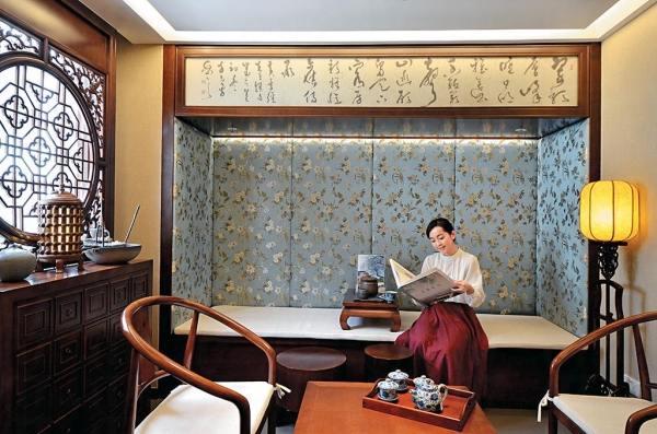 房間特別提供中式茶具，閒時茗茶忘憂，讀好書。