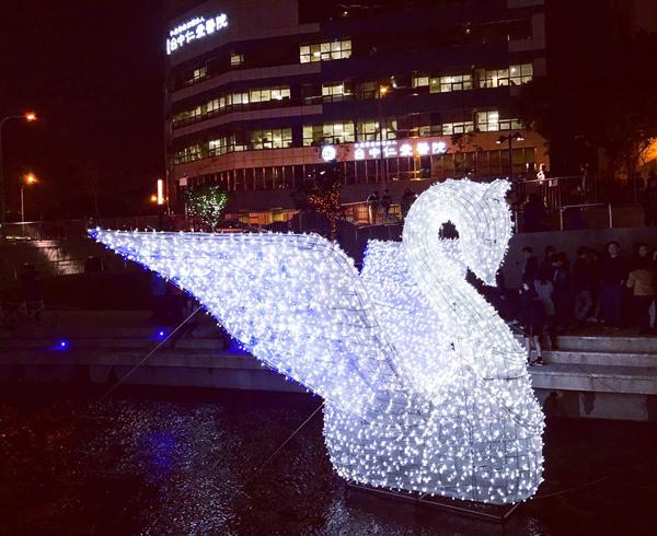 台中版清溪川！柳川藍帶水岸 入夜變藍燈多瑙河