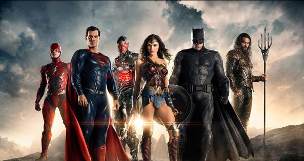 DC 開拍英雄聯盟電影同 MARVEL 對撼，打頭陣是《蝙蝠俠對超人：正義曙光》，負評亦不少。到《神奇女俠》的零死角女神 Gal Gadot 出場，好似挽回些少 DC 劣勢，到今年的《正義聯盟》（ J