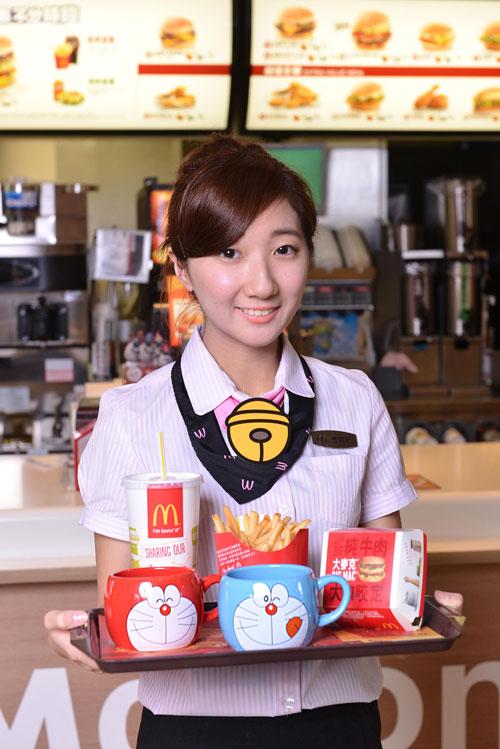 台灣麥當勞限定 Snoopy 光雕玻璃杯 一套兩款必要入手