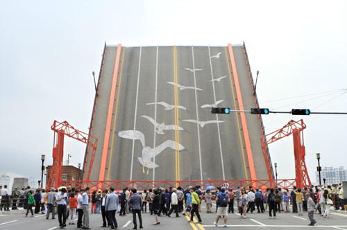 釜山必去影島大橋 每日限定開橋儀式！