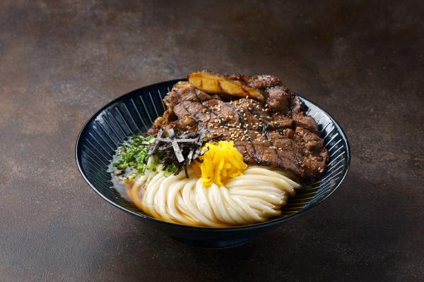 首爾人氣韓牛專門店 55CM超長生韓牛壽司！